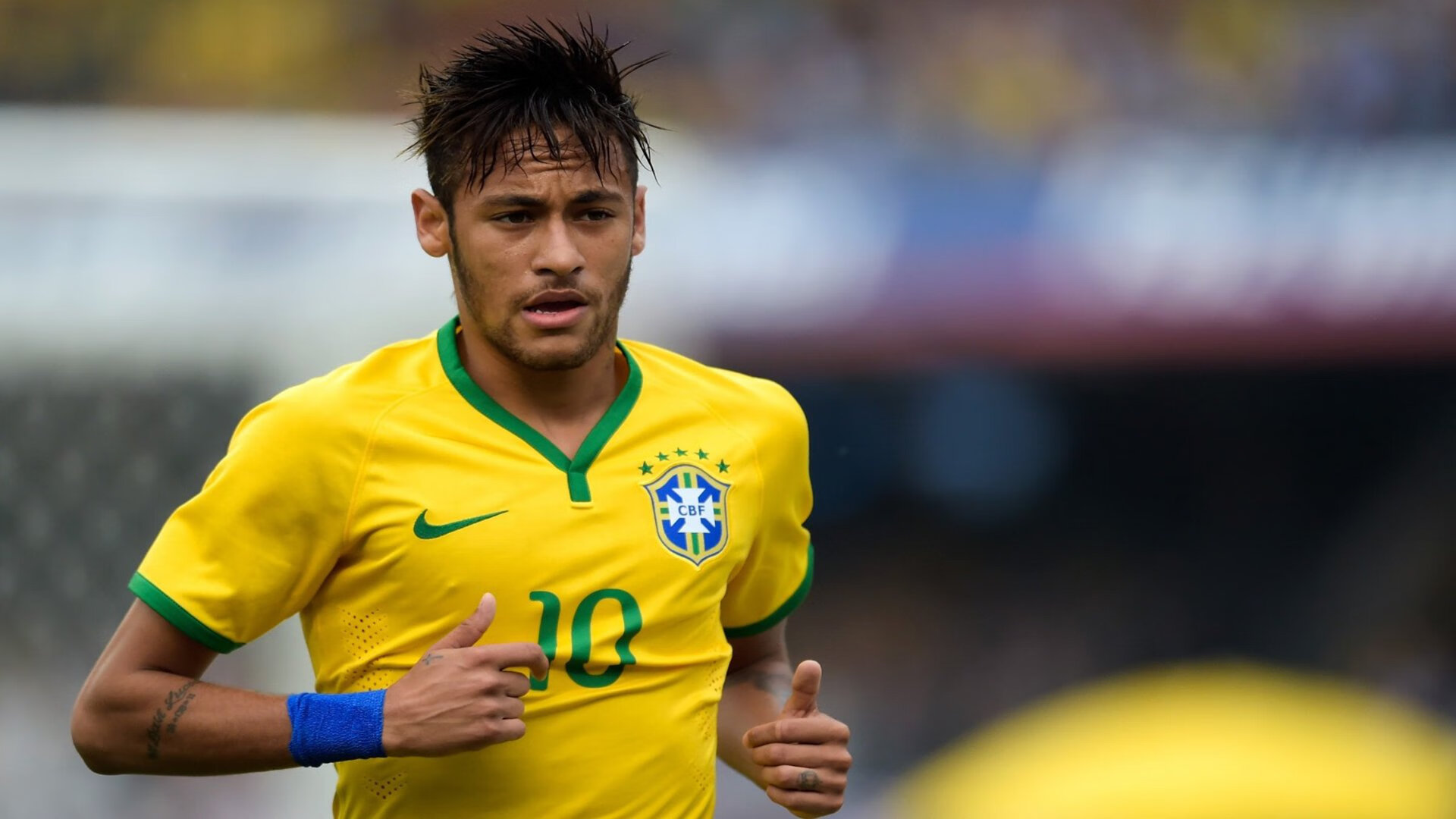 足球的艺术:欧冠比赛中最精彩的团队配合,欧冠有关的足球游戏